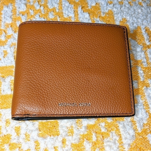 Michael Kors Men's Tan Mason Billfold Leather Wallet NIB - Picture 2 of 6